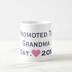 Gefördert zur Großmutter-Marine u. zur rosa Tasse