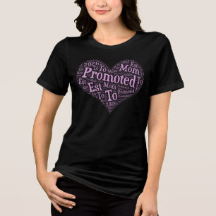 Gefördert zur Mama Est 2024, Geschenk für Mama Tri-Blend Shirt