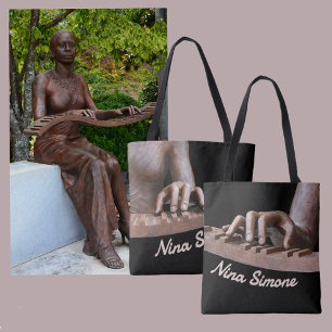 Geformte Hände am Klaviertastatur Bronze & Schwarz