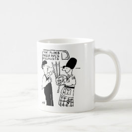Gefrorene Rohre - Klempner unterstützt Mann mit Ba Tasse