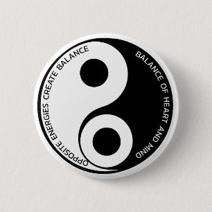 Gegenüber den Energien, schaffen Sie Balance Yin Y Button