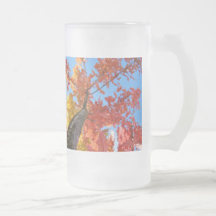 Geh nach draußen und spiele! Tasse aus dem Herbst