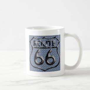 Gehämmertes Metall des Weges 66 Tasse