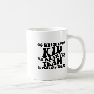 Gehen Sie, welches Kind spielt, welches Team auch Kaffeetasse