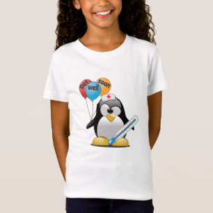 Geht es bald gut. Pinguin Nurse. T-Shirt