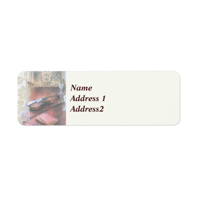 Geige auf Credenza (Vorne)