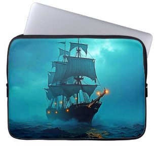 Geisterschiff im Sturmgewässer-Design Laptopschutzhülle