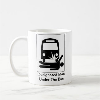Gekennzeichneter Mann unter der Bus-Tasse Tasse