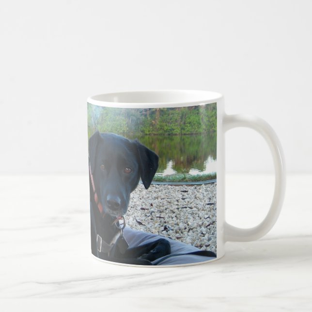 gekräuseltes oben Hündchen Kaffeetasse (Rechts)