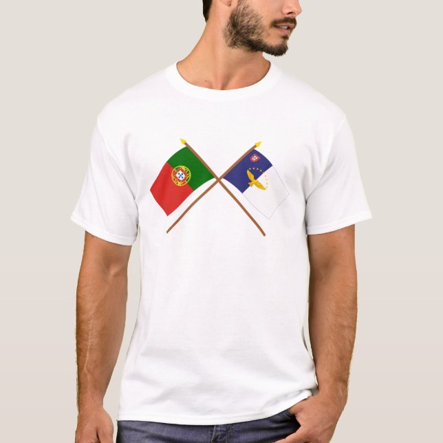 Gekreuzte Flaggen von Portugal und von Azoren T-Shirt (Vorderseite)