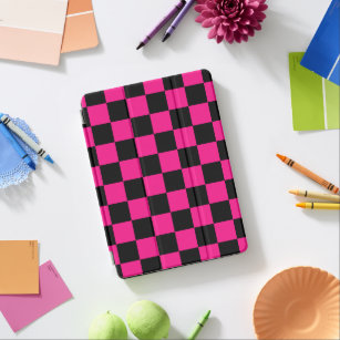 Gekreuzte Quadrate mit rosa, geometrischem Retro iPad Air Hülle