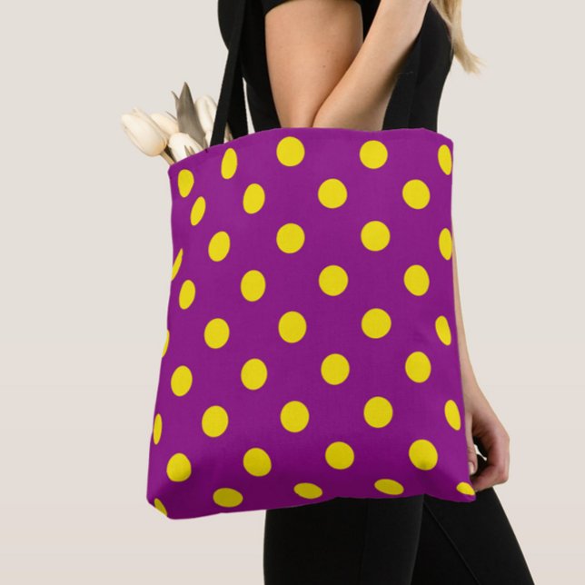 Gelb auf Lila Polka Dots Design (Von Creator hochgeladen)