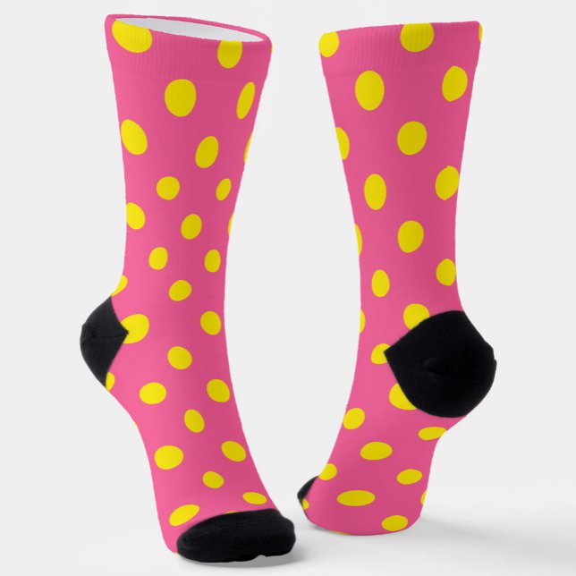Gelb auf rosa Polka Dots Design Socken (Von Creator hochgeladen)