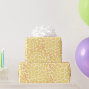 Gelb-orangees Blattmuster auf pastellfarbenem Hint Geschenkpapier