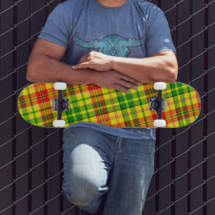 Gelb Rot Grün Kariertes Tartan-Design  Skateboard