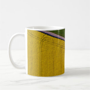 Gelb und braun kaffeetasse