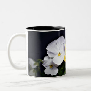 Gelb und Lila Stiefmütterchen Zweifarbige Tasse