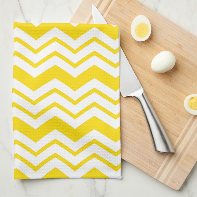 Gelb-weiße Chevron-Zickzack-Musterdesign  Geschirrtuch (Viertel Falte)