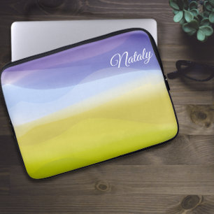 Gelbblau minimalistisch mit dem Namen Electronics Laptopschutzhülle