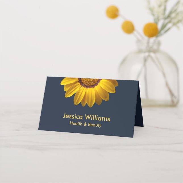 Gelbe Blumen auf Navy Blue-Hintergrund Monogram Treuekarte (Vorderseite)