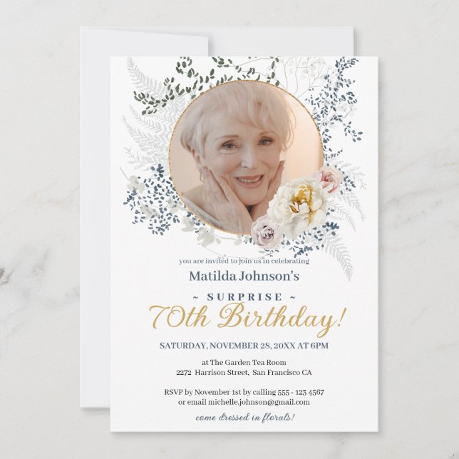 Gelbe Blumen Custom Foto Überraschung 70. Geburtst Einladung (Vorderseite)