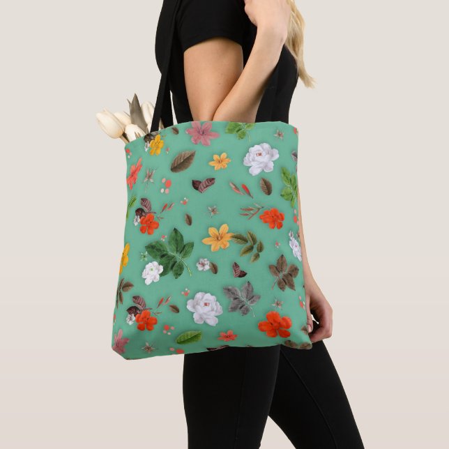 Gelbe Blumen und weiße Rosen 14 (Von Nahem)