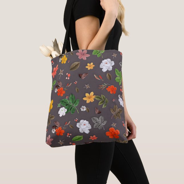 Gelbe Blumen und weiße Rosen 26 (Von Nahem)