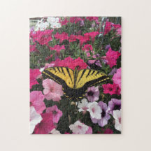 Gelbe Butterfly und Blumen Herausforderung