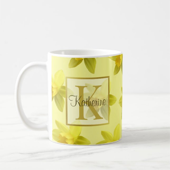 Gelbe Daffodien Muster Monogramm Kaffeetasse (Links)