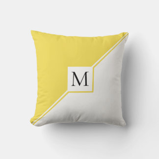 Gelbe Dreiecke und Monogramm modern Kissen