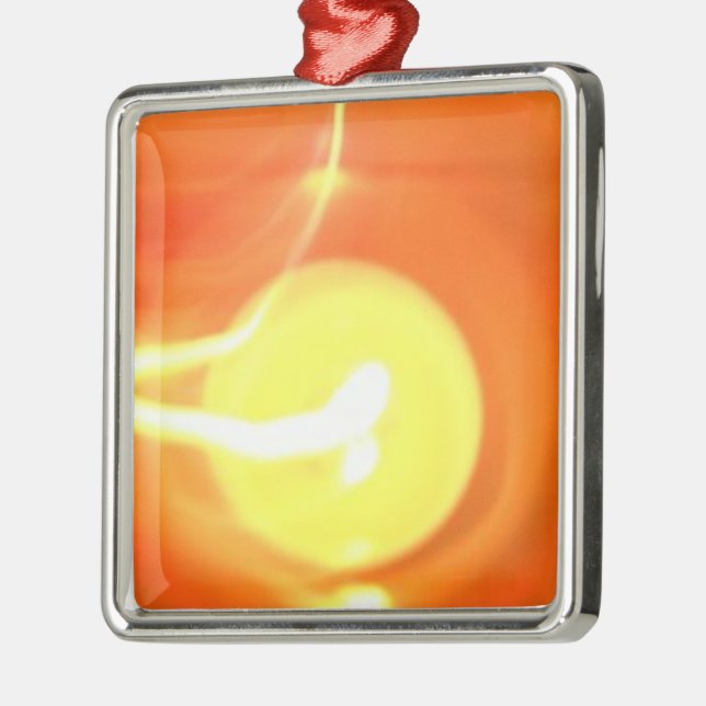 Gelbe Flamme Licht, Kunst Silbernes Ornament (Links)