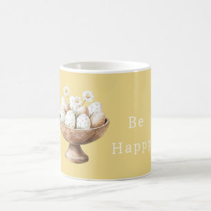 Gelbe Gänseblümchen-Blumen Eier in Schale Kaffeetasse