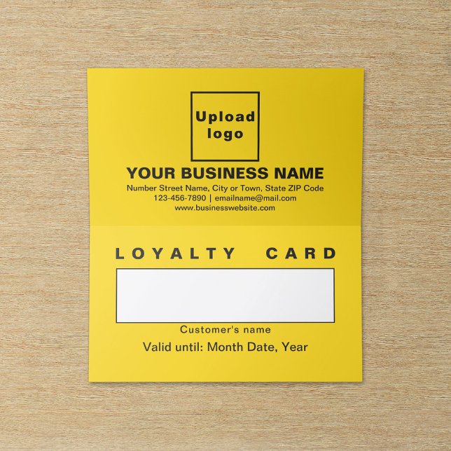 Gelbe geklappte Loyalitätskarte für Unternehmen Treuekarte (Business yellow folded loyalty card.)