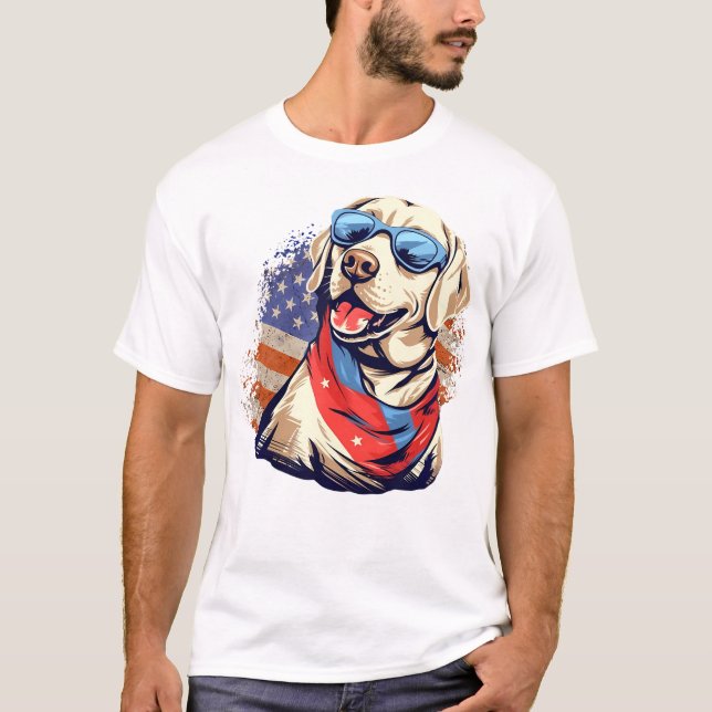 Gelbe Labrador 4. Juli Design Patriotic Pup Labrad T-Shirt (Vorderseite)