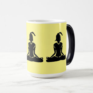 Gelbe Morphing-Yoga Verwandlungstasse