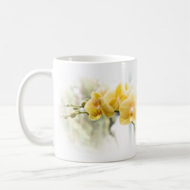 Gelbe Motte Orchid im Sonnenschein - Tasse (Links)