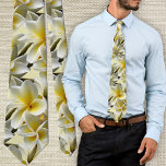 Gelbe Plumeria Blume Tropische Hochzeit Krawatte<br><div class="desc">Yellow plumeria flowers tie for the groom and groomsmen, or wear to a Hawaiian wedding. In full pattern of frangipani blossoms with buds in white, yellow and green colors covers this necktie. Each open flower is golden yellow at the center fading to white at the edges. The fun, bold, floral...</div>