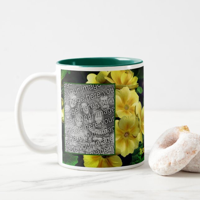 Gelbe Primrusse Blume Ihr Foto hinzufügen Zweifarbige Tasse (Mit Donut)