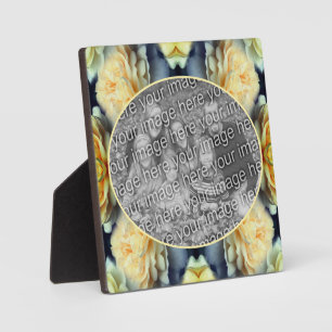 Gelbe Rose-Regentropfen ergänzen Ihr eigenes Foto Fotoplatte