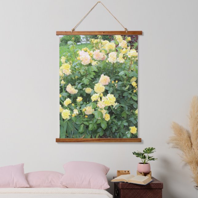 Gelbe Rosen Wandteppich Mit Holzrahmen (Schlafzimmer)