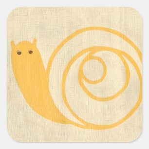 Gelbe Schnecke auf Creme Background Quadratischer Aufkleber