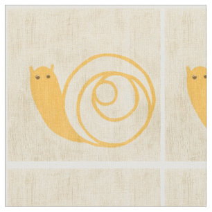 Gelbe Schnecke auf Sahnehintergrund Stoff