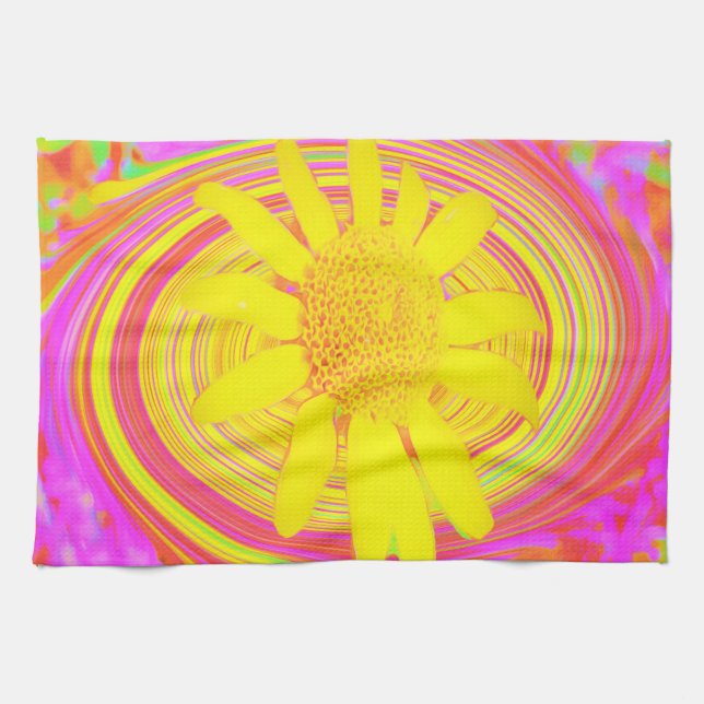 Gelbe Sonnenblume auf einem psychedelischen Swirl Geschirrtuch (Horizontal)