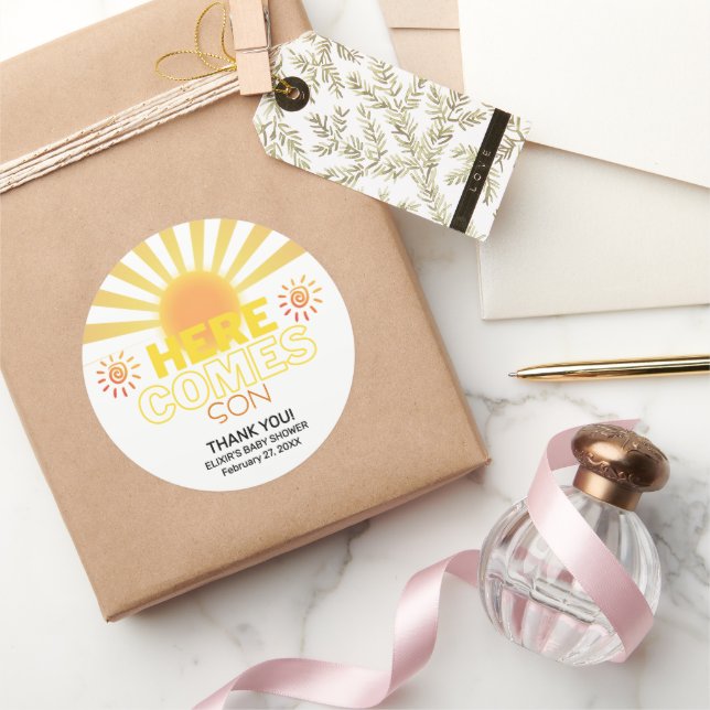 Gelbe Streifen hier kommt die Sonnendusche Runder Aufkleber (Schenken)