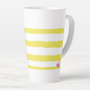 Gelbe Streifen und ein rosa Latte-Mug Milchtasse