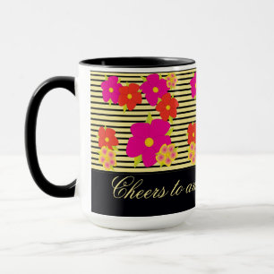 Gelbe Tasse jubelt bis zu einem Phantastischen Tag