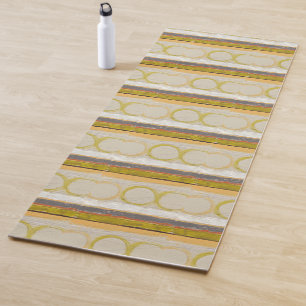 Gelbe u. orange Kreise auf mehrfarbigem Yogamatte