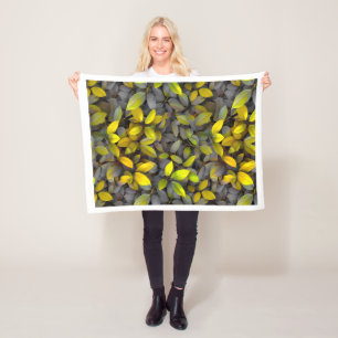 Gelbe und graue Herbstblätter Muster Fleece-Decke Fleecedecke