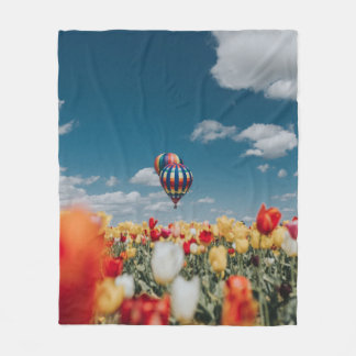 Gelbe und rote Tulpe Blume unter Heißluftballon Fleecedecke