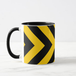 Gelbe und schwarze Chevronen Tasse